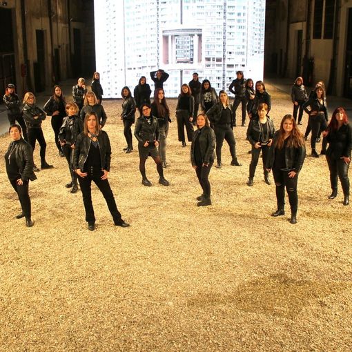 Il Queens Choir si esibirà per raccogliere fondi e per dire no alla guerra