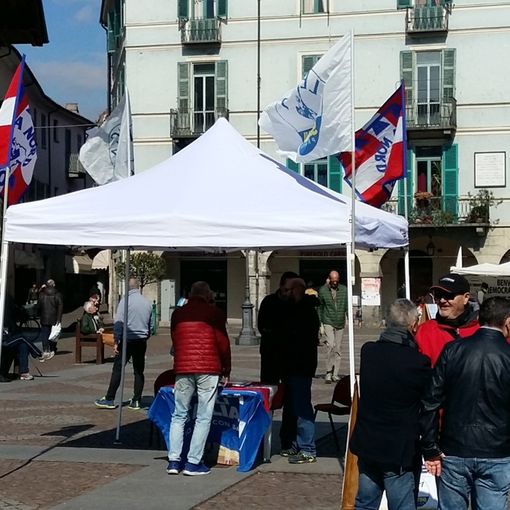 La Lega di Pinerolo contro accattoni e parcheggiatori abusivi: “Domani raccogliamo le firme”