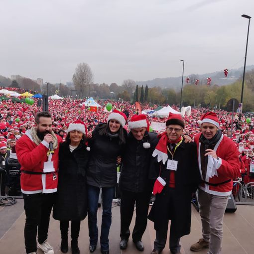 Migliaia di Babbi Natale per i bimbi del Regina Margherita