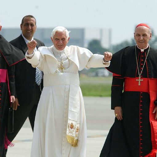 Papa Ratzinger con il cardinal Poletto, foto di Diocesi Torino
