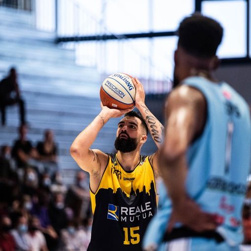 reale mutua basket torino