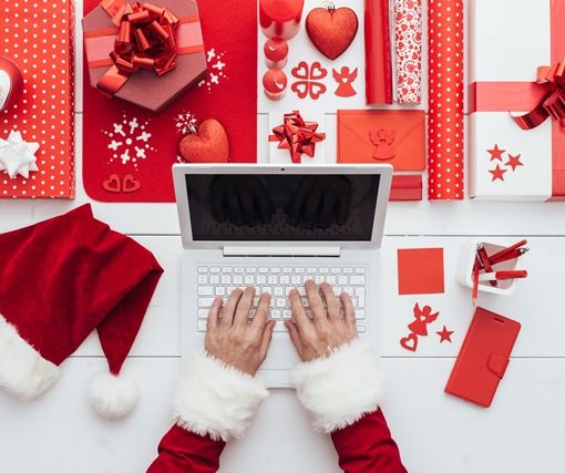 Il Natale è alle porte, ma sul web la corsa ai regali è partita già a metà novembre