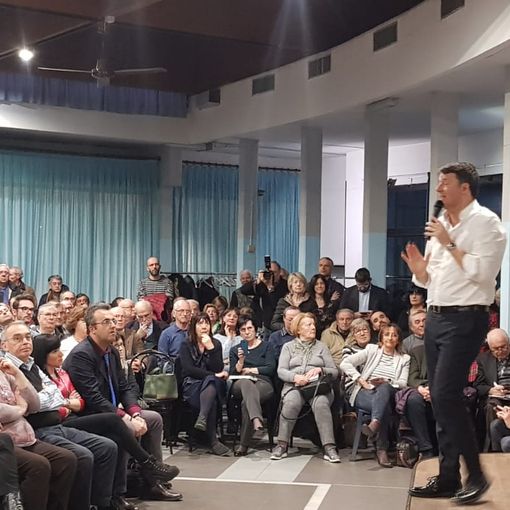 Renzi venerdì torna a Torino: &quot;Prenotata una sala grande il doppio: io non mollo&quot;