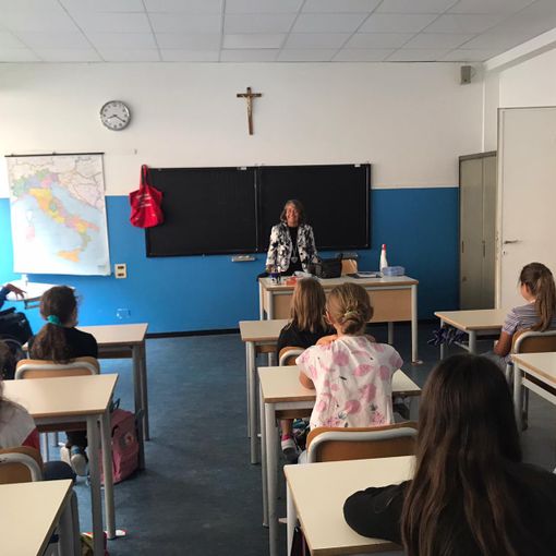 Suona la campanella alla Nigra, primo giorno di scuola per 304 studenti: &quot;Ci siamo organizzati così&quot; [VIDEO]