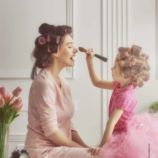Salute: “Bambini puliti, ma non troppo, e senza beauty-case”