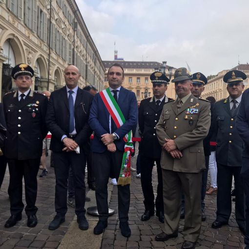 Piazza San Carlo, Torino ricorda le vittime del 3 giugno: “Non capiti mai più un tragedia simile” [FOTO e VIDEO]