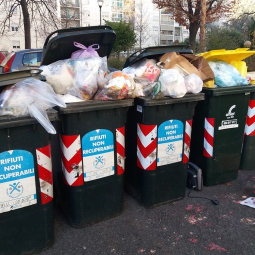 Rifiuti: il Comune di Torino chiede l'acconto in tre rate a commercianti, artigiani e imprese