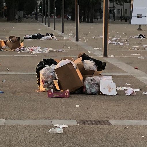 rifiuti in piazza d'Armi