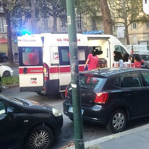 polizia e ambulanza dopo una rissa
