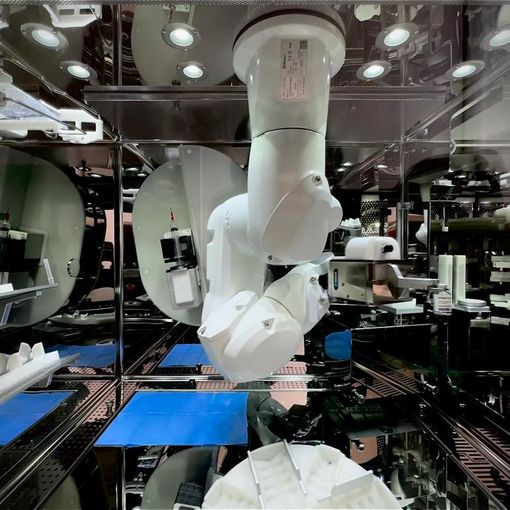 All'ospedale Mauriziano, un robot al servizio dei pazienti oncologici ed ematologici per dosare l'esatta quantità di farmaci