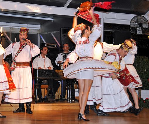 La Circoscrizione 8 abbraccia la Romania per il centenario della sua fondazione