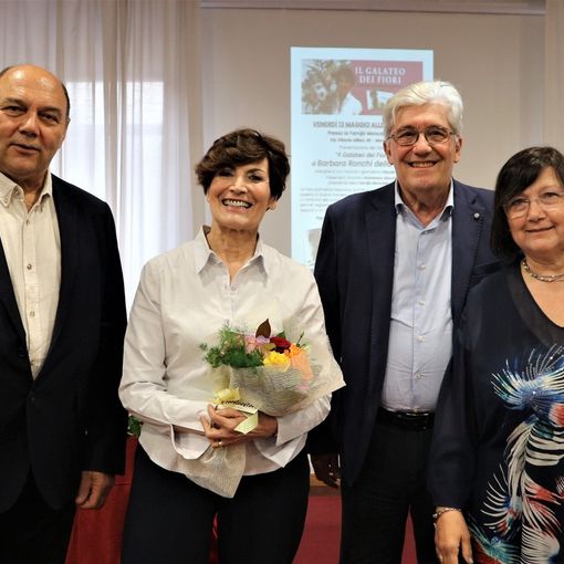 Moncalieri, presentato il libro &quot;ll Galateo dei Fiori&quot;