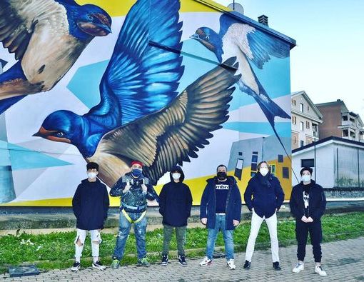murales di Nichelino con le rondini