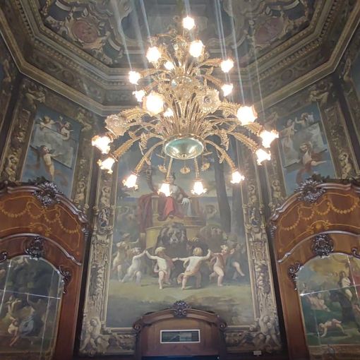 La stanza che accoglieva i Reali in partenza: il fascino della sala Gonin a Porta Nuova