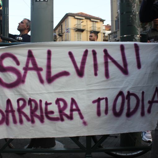 contestazione a salvini