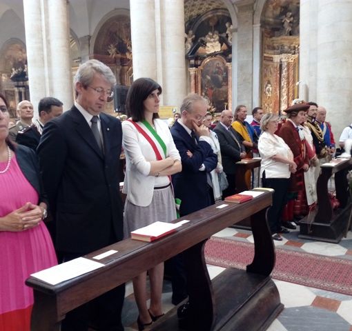 San Giovanni, Nosiglia bacchetta i politici in Duomo:&quot;Siete silenti, manca &quot;amore per la città&quot;