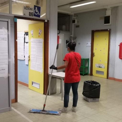 Caos sanificazioni ai seggi, il Comune ammette: &quot;Valutiamo se chiedere i danni alla ditta di pulizia&quot;