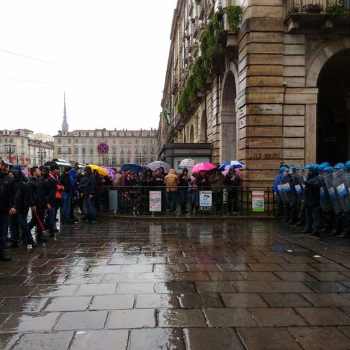 Scontri 1° Maggio a Torino, M5S: &quot;Carica Polizia ingiustificata, brutta pagina democrazia&quot;