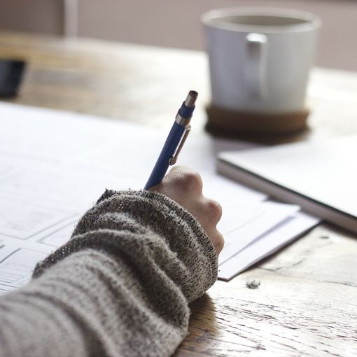 Tutti i vantaggi che ci sono nell’iscriversi a una scuola online