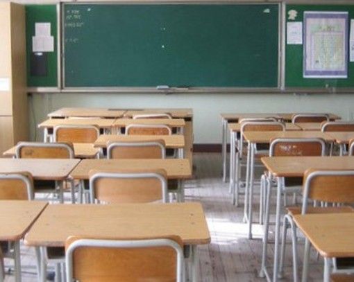 banchi di scuola