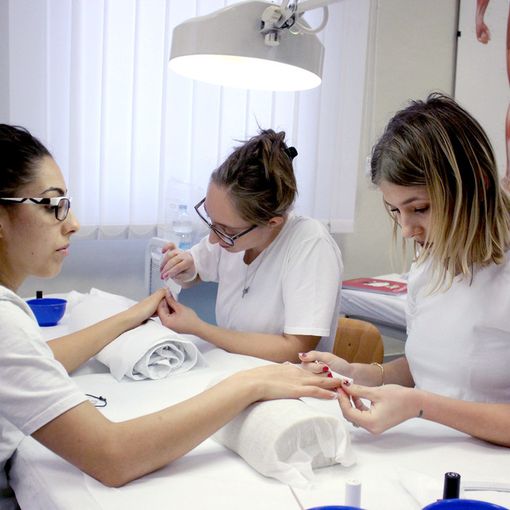 Scuola&amp;Lavoro: 40 anni di percorsi professionali dai banchi alla pratica sul campo [VIDEO]