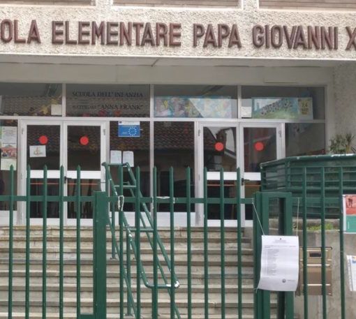 Nichelino, la scuola Primaria Papa Giovanni XXIII non riaprirà: problemi strutturali