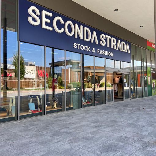 SECONDA STRADA®, la nota catena varesina di store di grandi firme di abbigliamento a prezzi scontati, apre un punto vendita di 1500 mq a Mondojuve Shopping Village di Torino-Vinovo