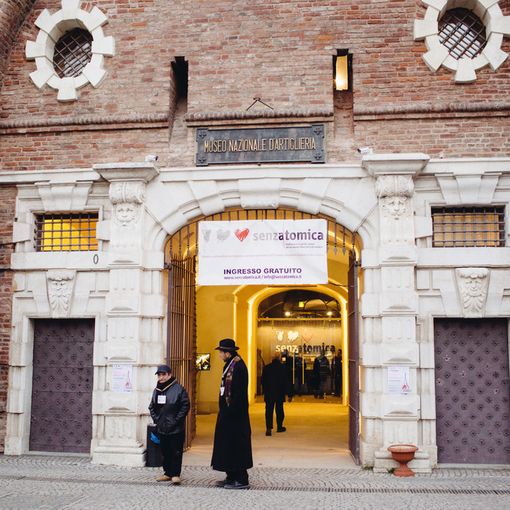 Senzatomica a Torino: “Trasformare lo spirito umano per un mondo libero dalle armi nucleari”