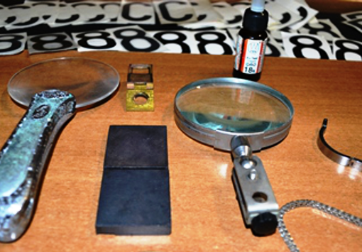 Sequestrate pistole e materiale provento di furti nel campo nomadi di Ivrea