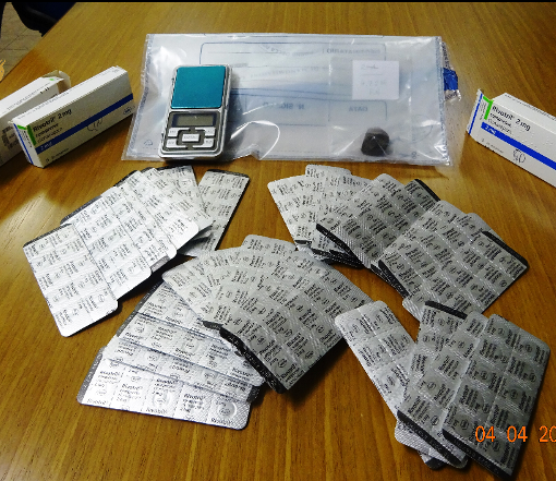 Serata domestica a base di hashish e benzodiazepina: denunciato spacciatore a Torino