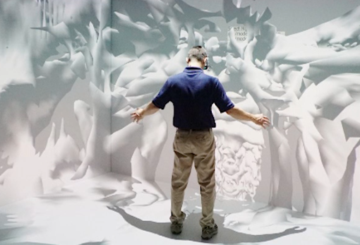 La fantascienza corre nella vecchia sede Aci: i negozi del futuro (ma anche la macchina a guida autonoma) crescono con la realtà virtuale [FOTO]