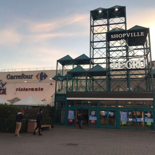 Le Gru, sede di uno store Disney nel Torinese