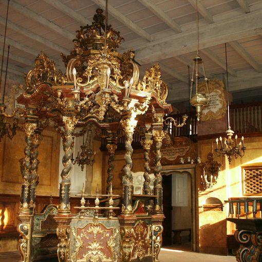 Carmagnola, dopo le ferie estive si riapre alle visite la sinagoga di via Bertini