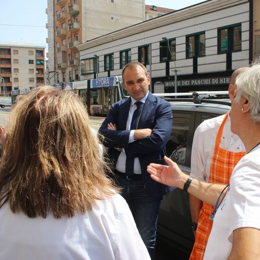 Lo Russo in Barriera di Milano, lo scetticismo della Circoscrizione 6: "Bene il sopralluogo, ma servono fatti" Lo Russo in Barriera di Milano, lo scetticismo della Circoscrizione 6: "Bene il sopralluogo, ma servono fatti"