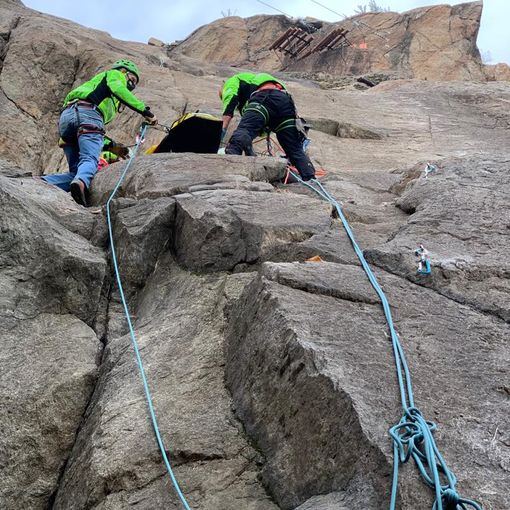 Il Soccorso Alpino porta in salvo scalatrice caduta durante un'arrampicata alla falesia di Montestrutto