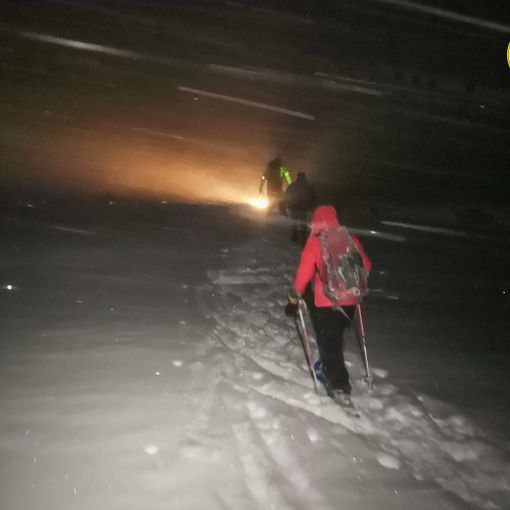 Escursionisti dispersi a 2.400 metri di notte: salvati dal Soccorso Alpino