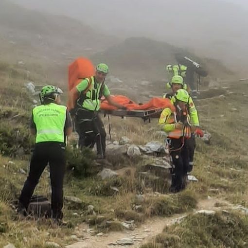 Val Chisone, escursionista di 84 anni s'infortuna alle pendici del Monte Orsiera: salvato dal Soccorso Alpino