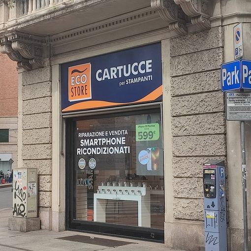 Nuovo furto in centro: spaccata al negozio di cartucce a due passi da Piazza San Carlo