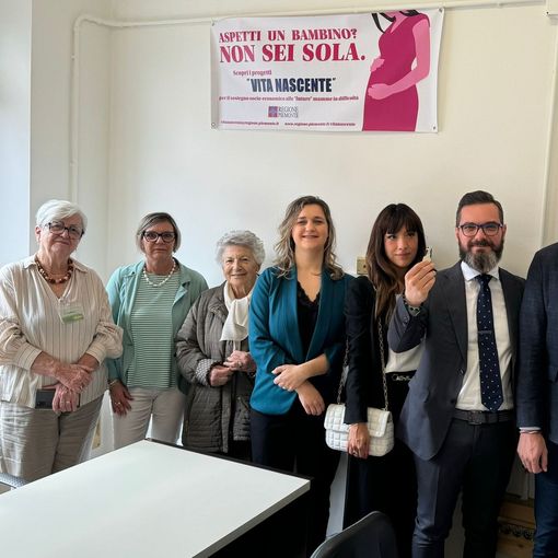 Inaugurata all'ospedale Sant'Anna la stanza dell'ascolto degli anti-aborto