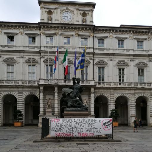La richiesta di Potere al Popolo: &quot;Stop Regionalizzazione e Aziendalizzazione, vogliamo il Servizio Sanitario Nazionale e Pubblico&quot;