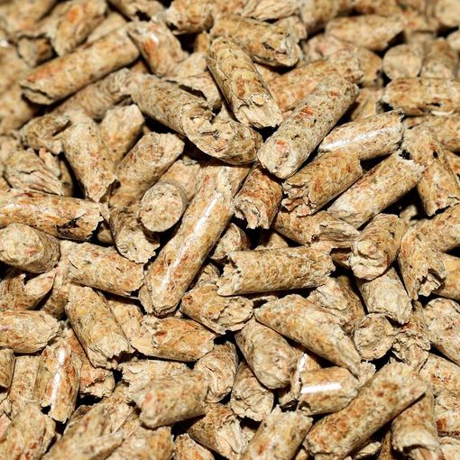 Risparmia sulle spese di riscaldamento con la stufa a pellet