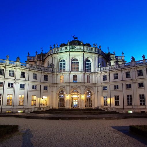 Stupinigi, oggi la Notte Bianca di Natale è Reale