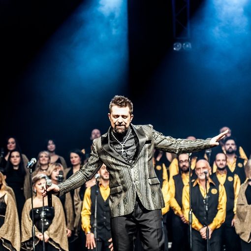 Sunshine Gospel Choir accende il Natale a Torino Outlet Village