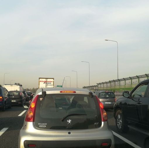 Incidente in tangenziale: traffico in tilt all'uscita di corso Regina Margherita