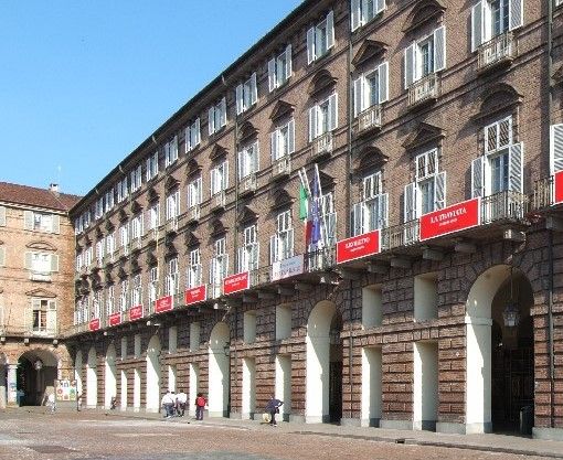 Appendino tira dritto sul commissariamento del Regio, ma i suoi le chiedono di ripensarci