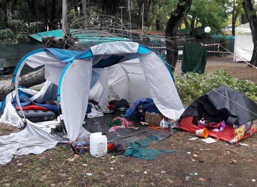 Tragedia di Massa, domani l'autopsia sui corpi delle due sorelline torinesi travolte dall'albaro