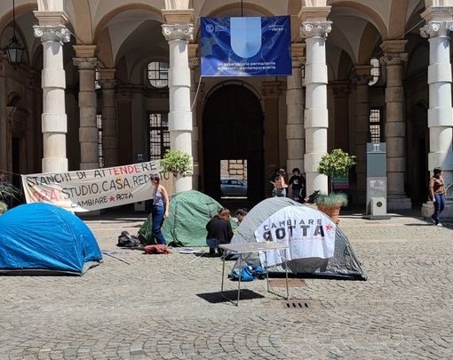 Le tende degli studenti dell'Udu in protesta