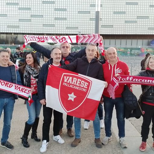 tifosi final 8 di basket pala alpitour