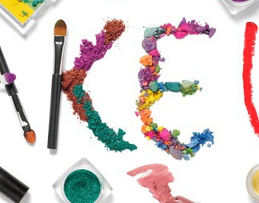 Tutte le marche di cosmetici e profumi di fama mondiale insieme nel nuovo negozio online makeup.it