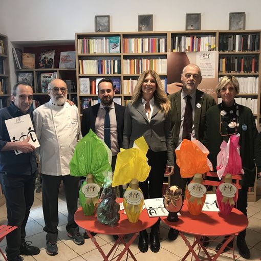 Un uovo di Pasqua per combattere la leucemia: l’iniziativa solidale nelle librerie della Circoscrizione 3